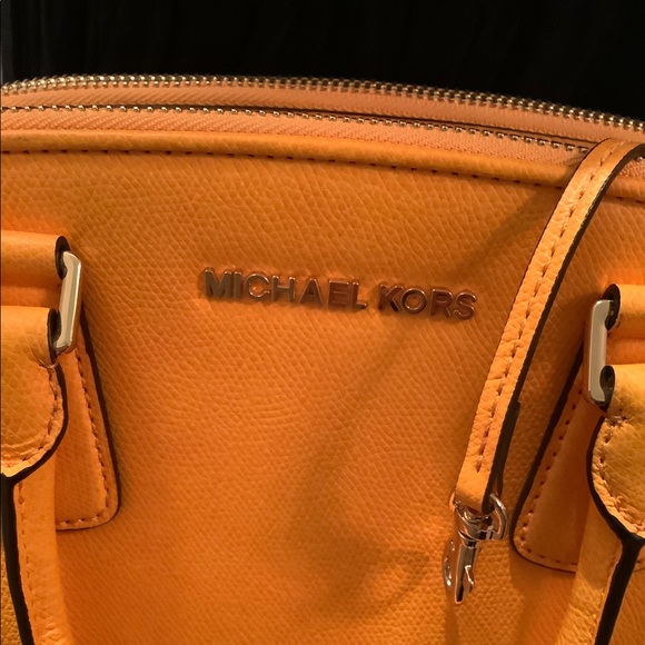 Brilliant MK Yellow Crossbody or Purse - Picture 4 of 9